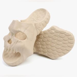 NWOT - Skull Design Cream Slides - Unknown Brand